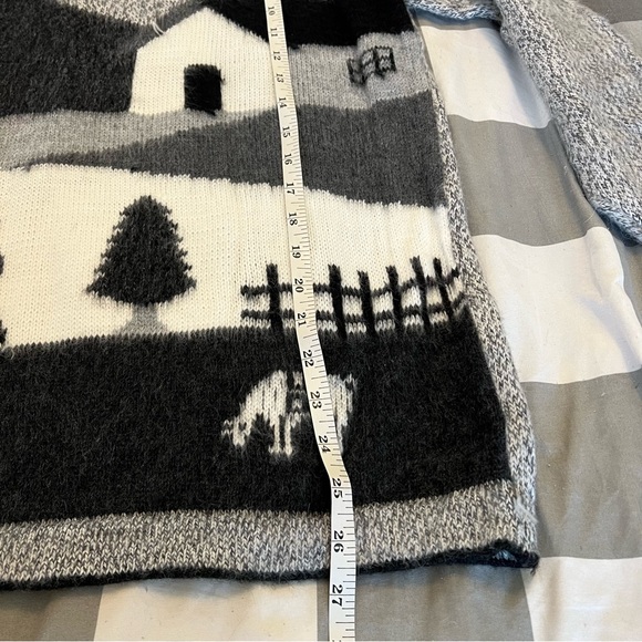 Albinaas Alpaca Handmade Peruvian Mountain Scene Crewneck Sweater Grey Medium - Picture 7 of 10